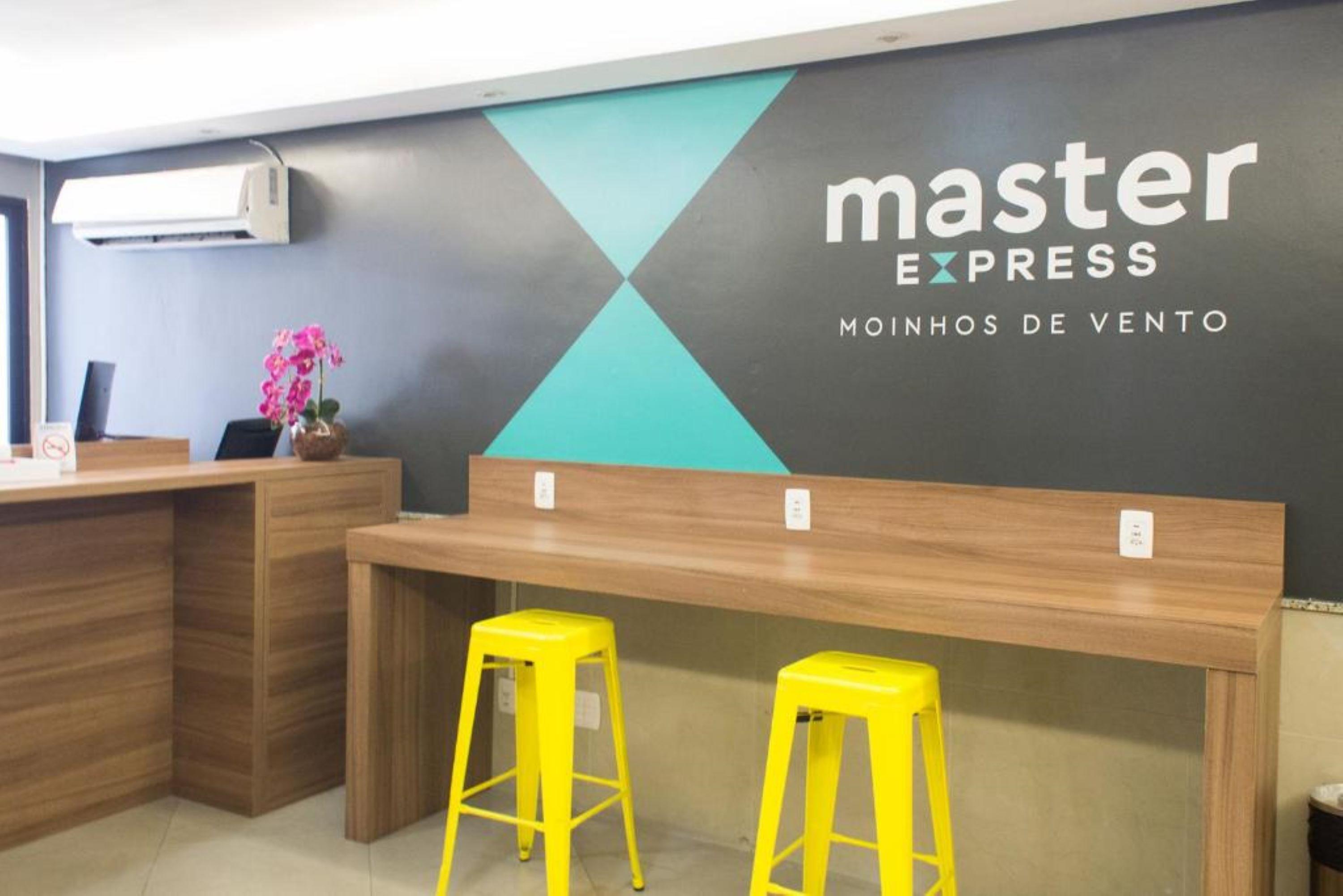 Master Express Moinhos De Vento Hotell Porto Alegre Exteriör bild